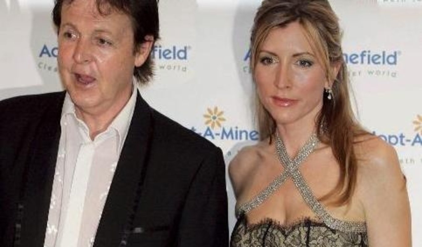 Bailan cifras de millones en vísperas del juicio del divorcio de Paul  McCartney y Heather Mills